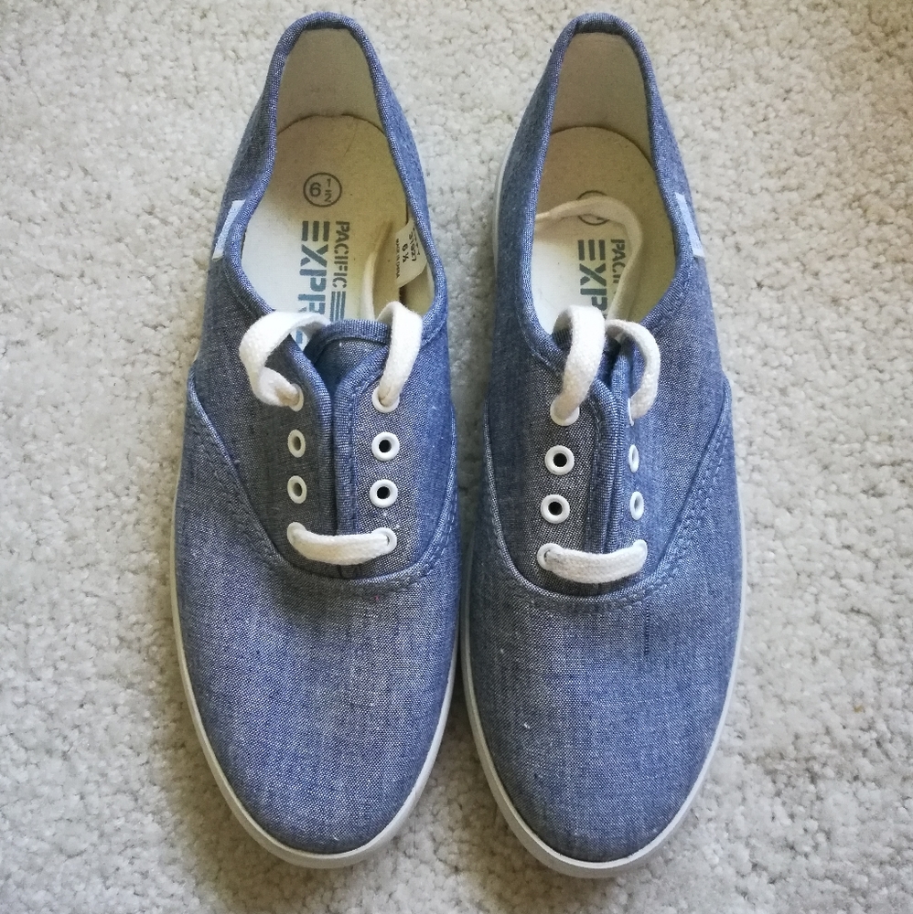 NWOT Denim Canvas Sneakers